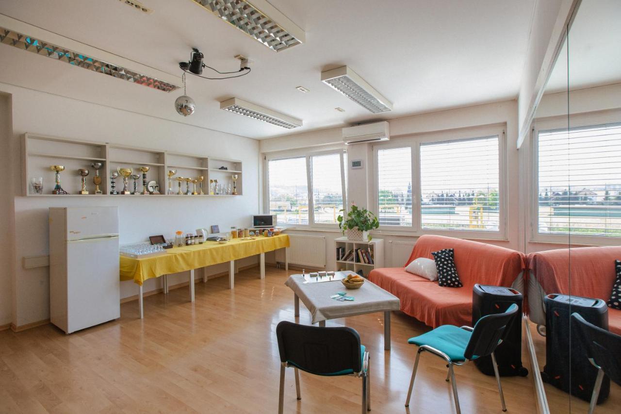 Tej Hostel Λιουμπλιάνα Εξωτερικό φωτογραφία